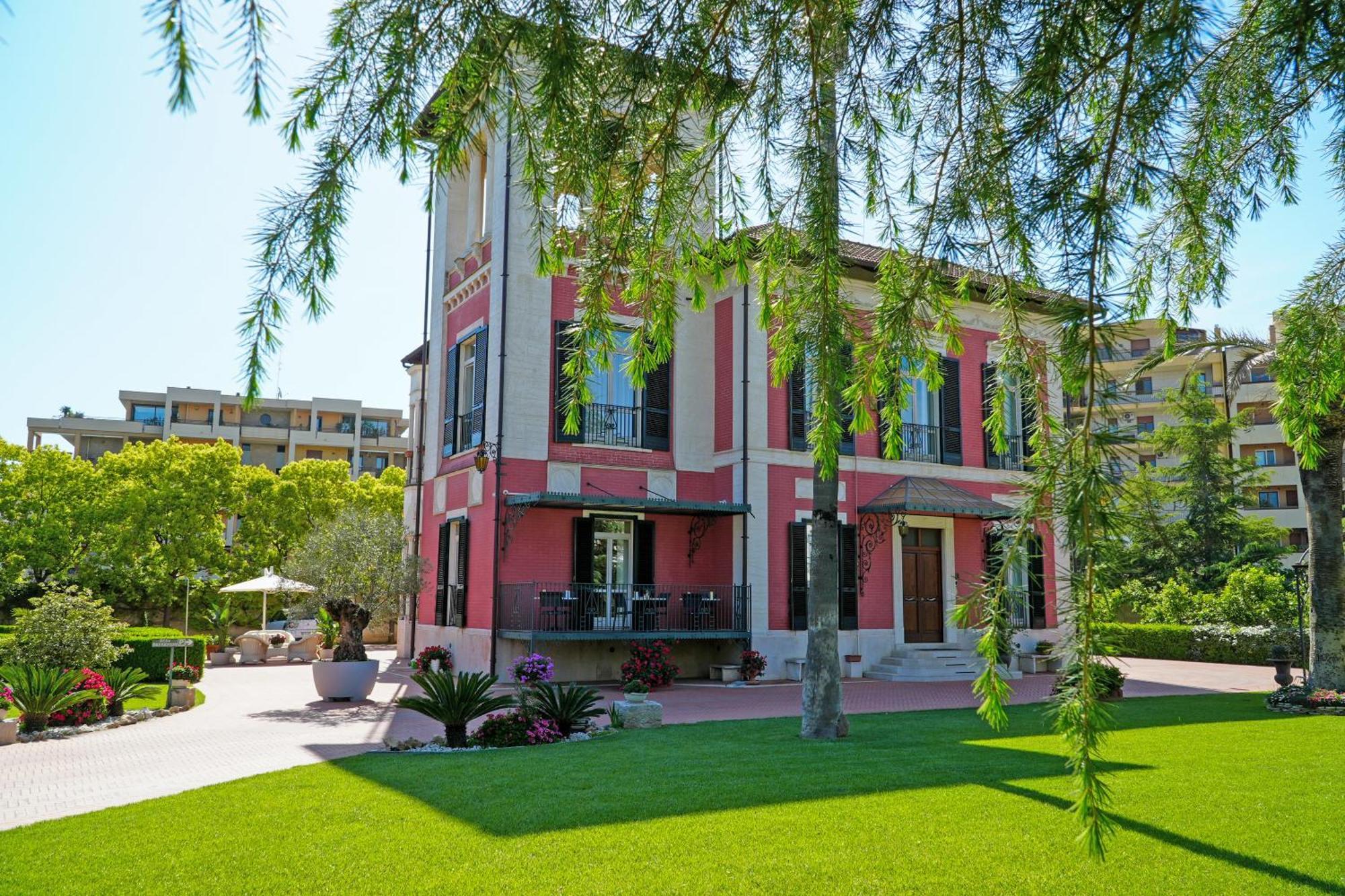Villa Pallotta Luxury B&B Cerignola Dış mekan fotoğraf