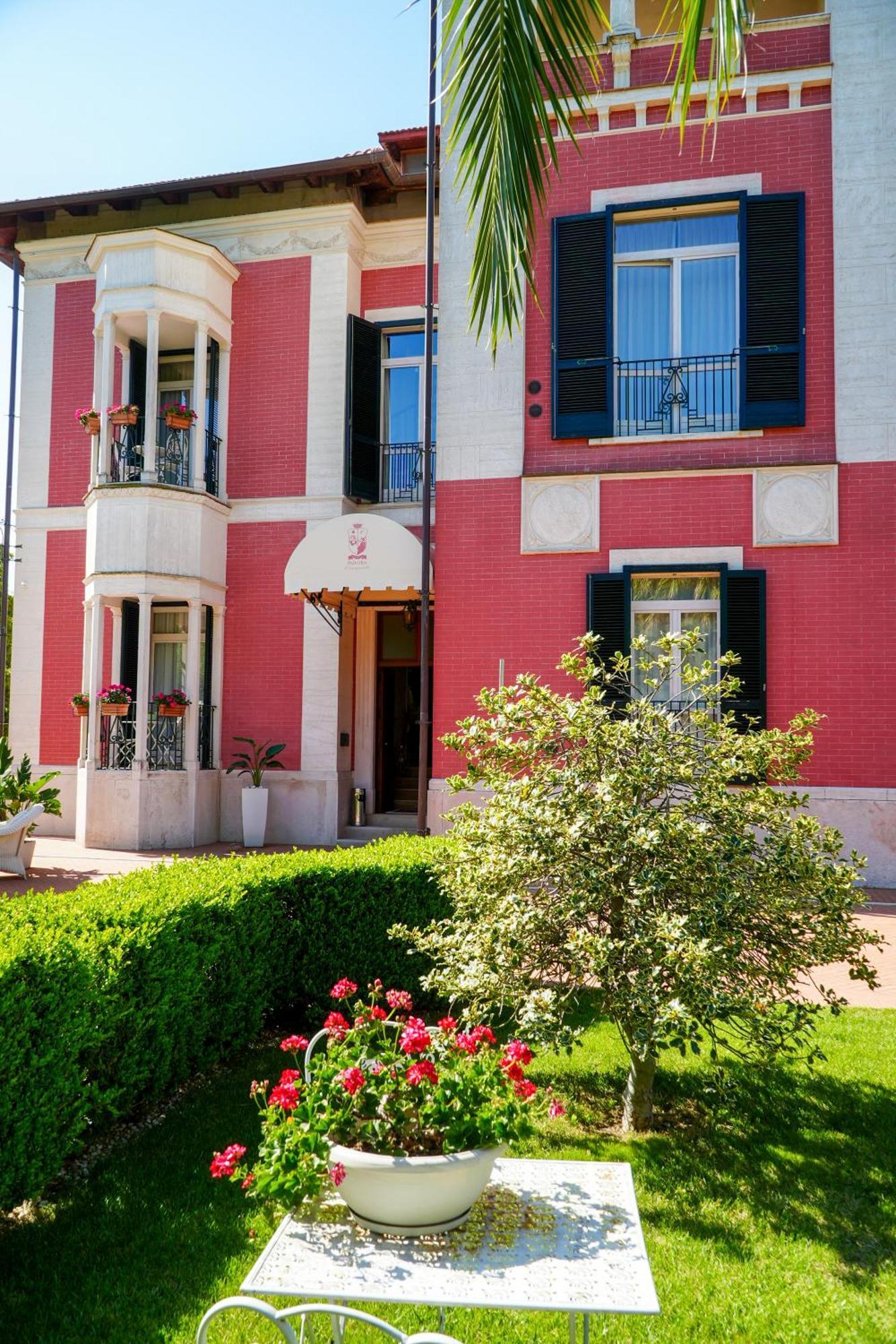 Villa Pallotta Luxury B&B Cerignola Dış mekan fotoğraf